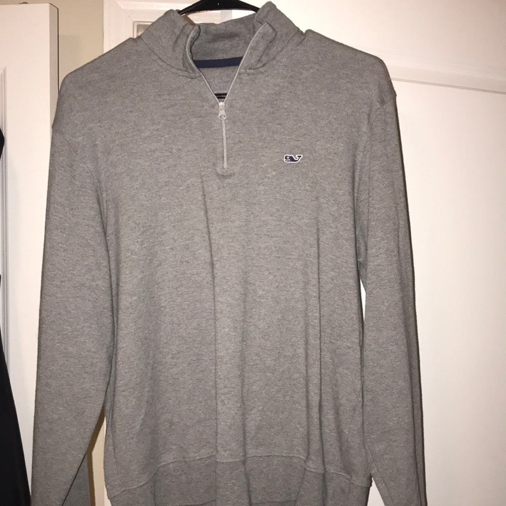 Gray Vineyard vines quarter zip pull over